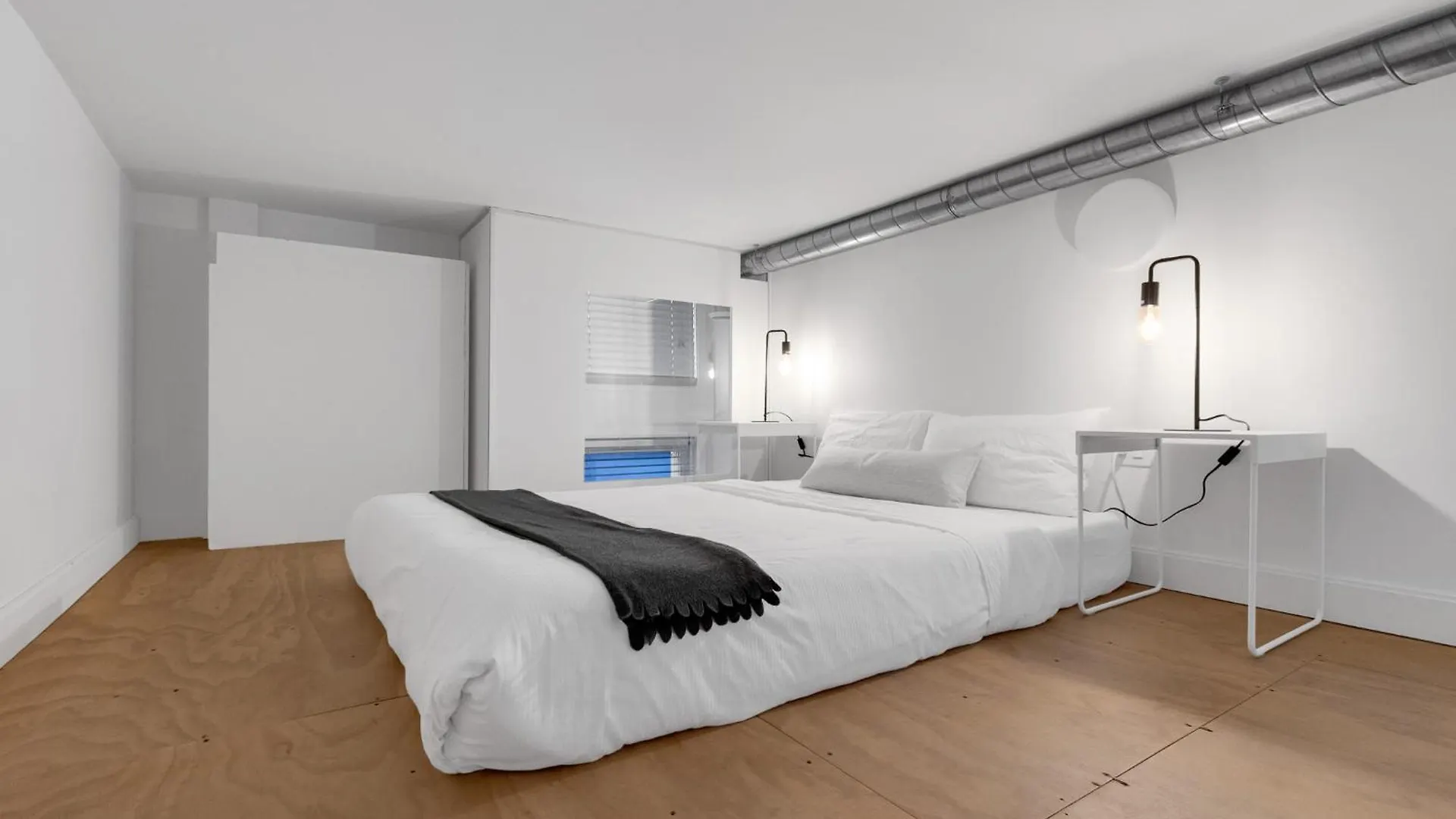 Liv Mtl Main Aparthotel Montreal