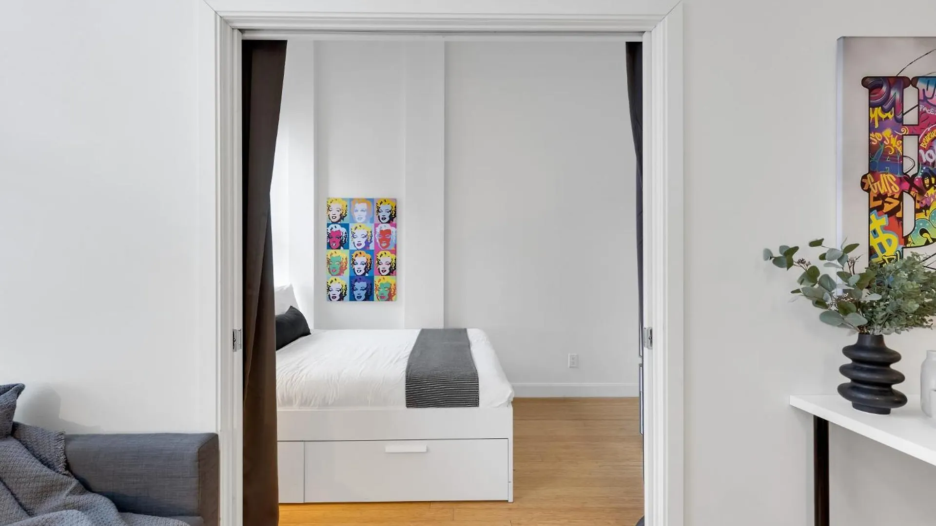 Liv Mtl Main Aparthotel Montreal